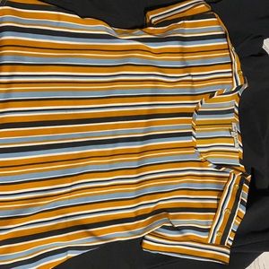 Women’s top. Worn once. Perfect for summer.